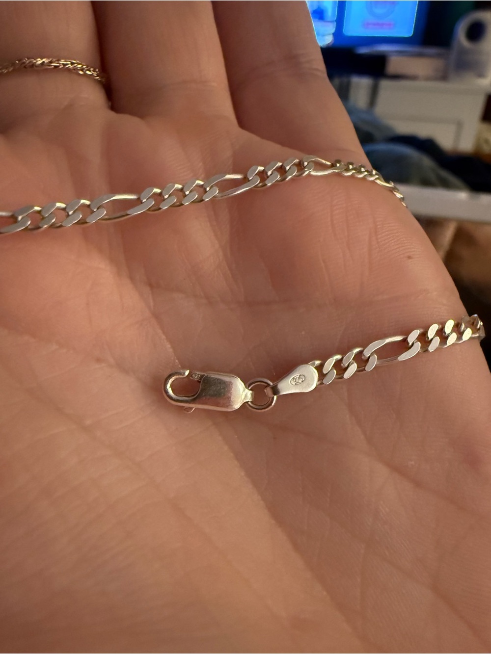 Sterling Figaro Chain Necklace in Shiny Silver